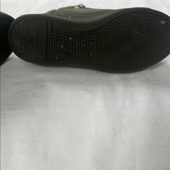 Aldo Olive Booties High-Top Minimalist - Picture 5 of 8